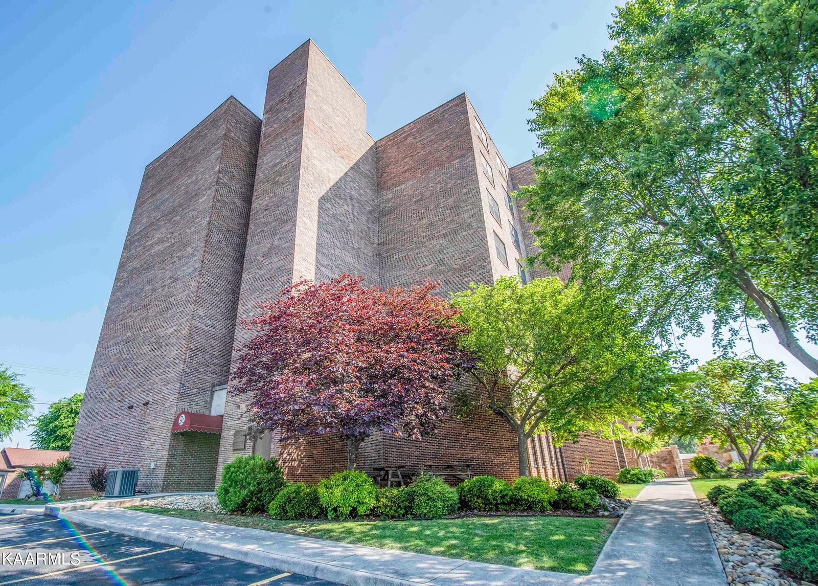 Property Photo:  511 Regal Tower  TN 37804 