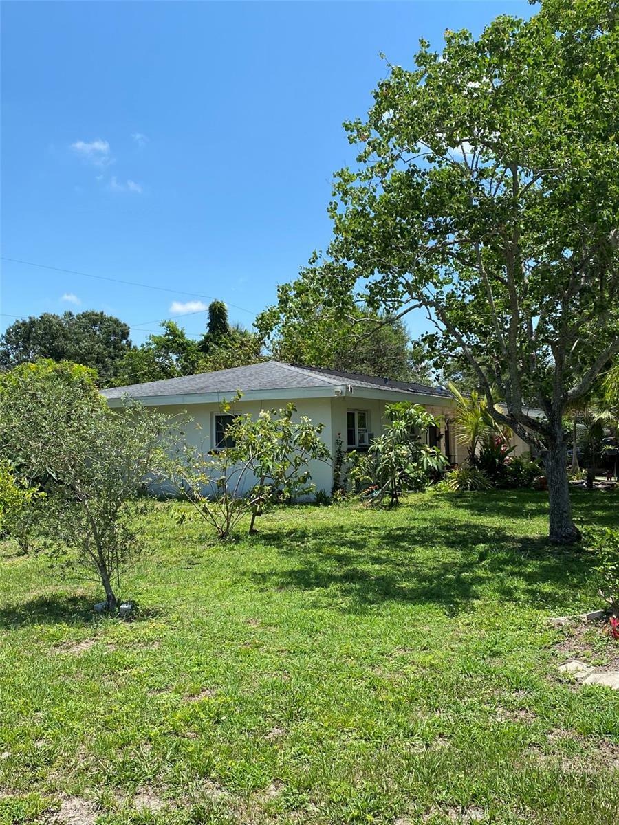 Property Photo:  3533 Roxane Boulevard  FL 34235 