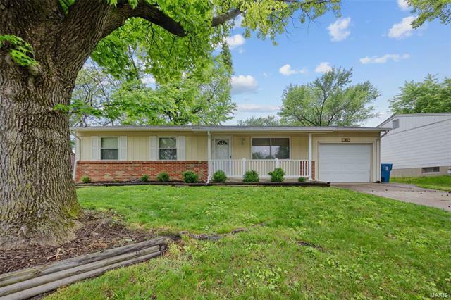 Property Photo:  2849 Essex Street  MO 63301 