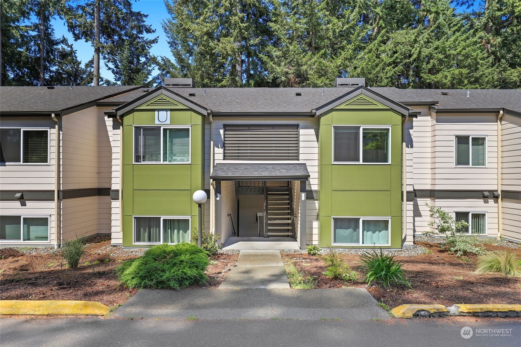 Property Photo: 31500 33rd Place SW U204 WA 98023