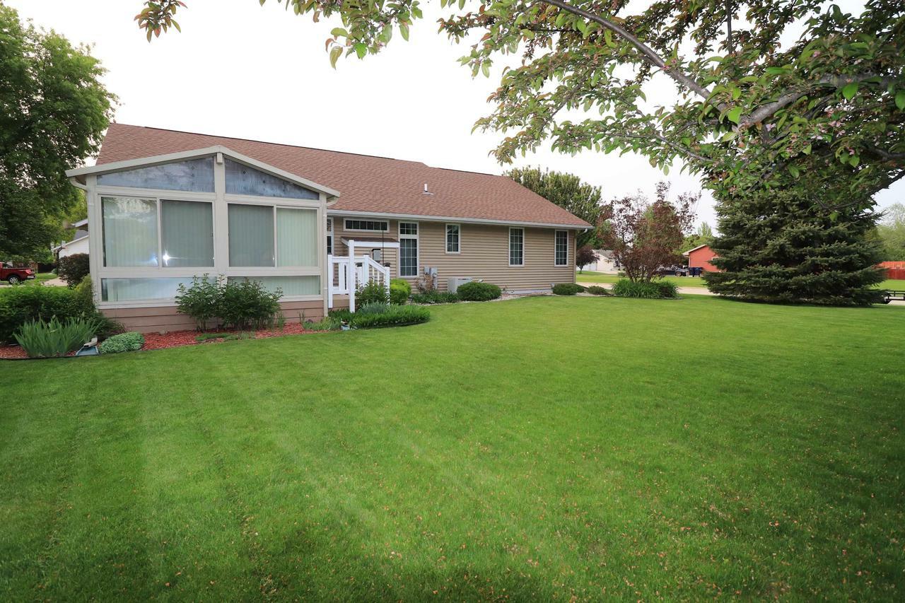 Property Photo:  4344 Tanglewood Dr  WI 53546 