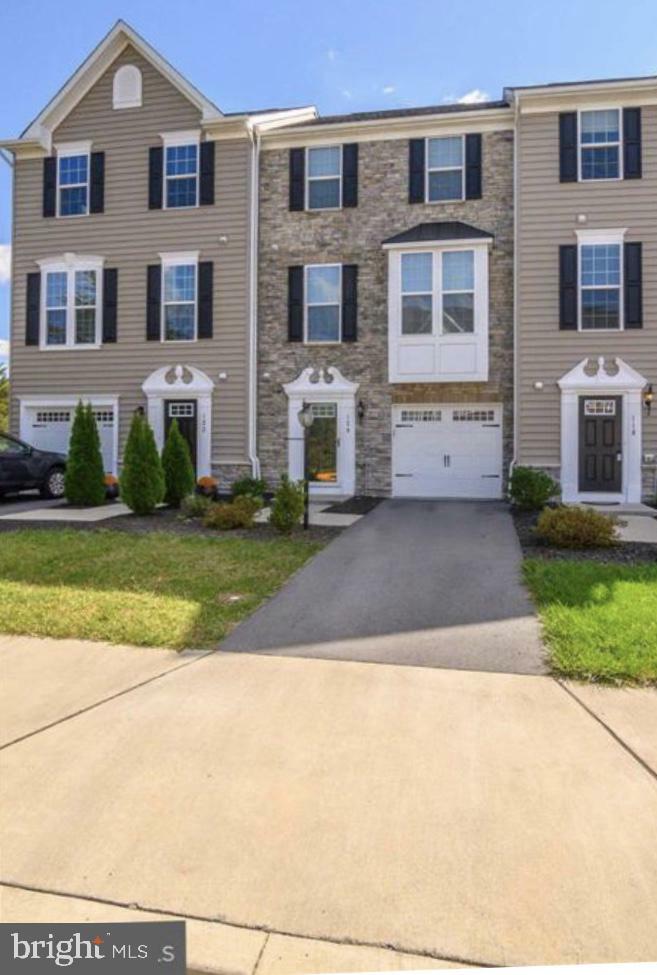 Property Photo: 120 Fritillary Court VA 22630