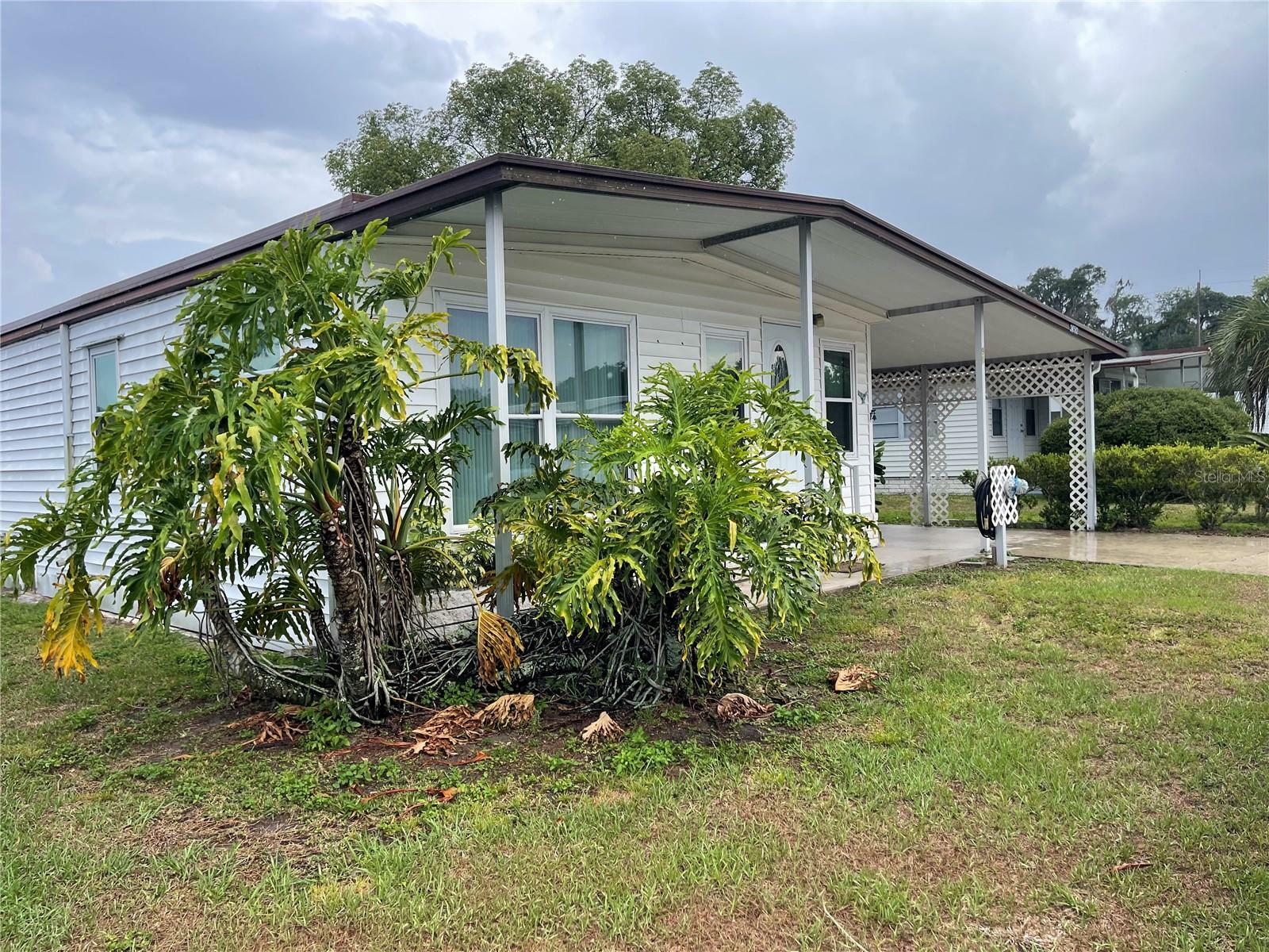 Property Photo:  34542 Sweetpea Lane  FL 33541 