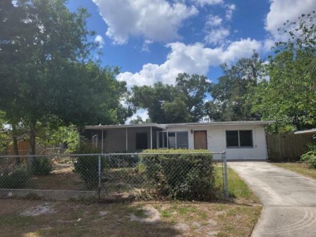 Property Photo:  7707 Coral Vine Lane  FL 33619 