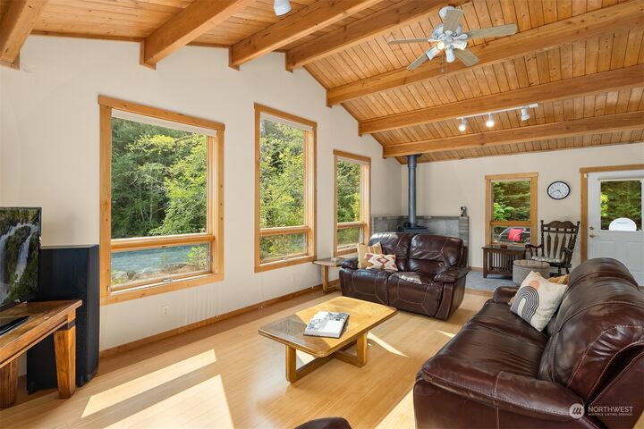 House for sale in Brinnon 492 Mossy Lane, Brinnon, WA 98320