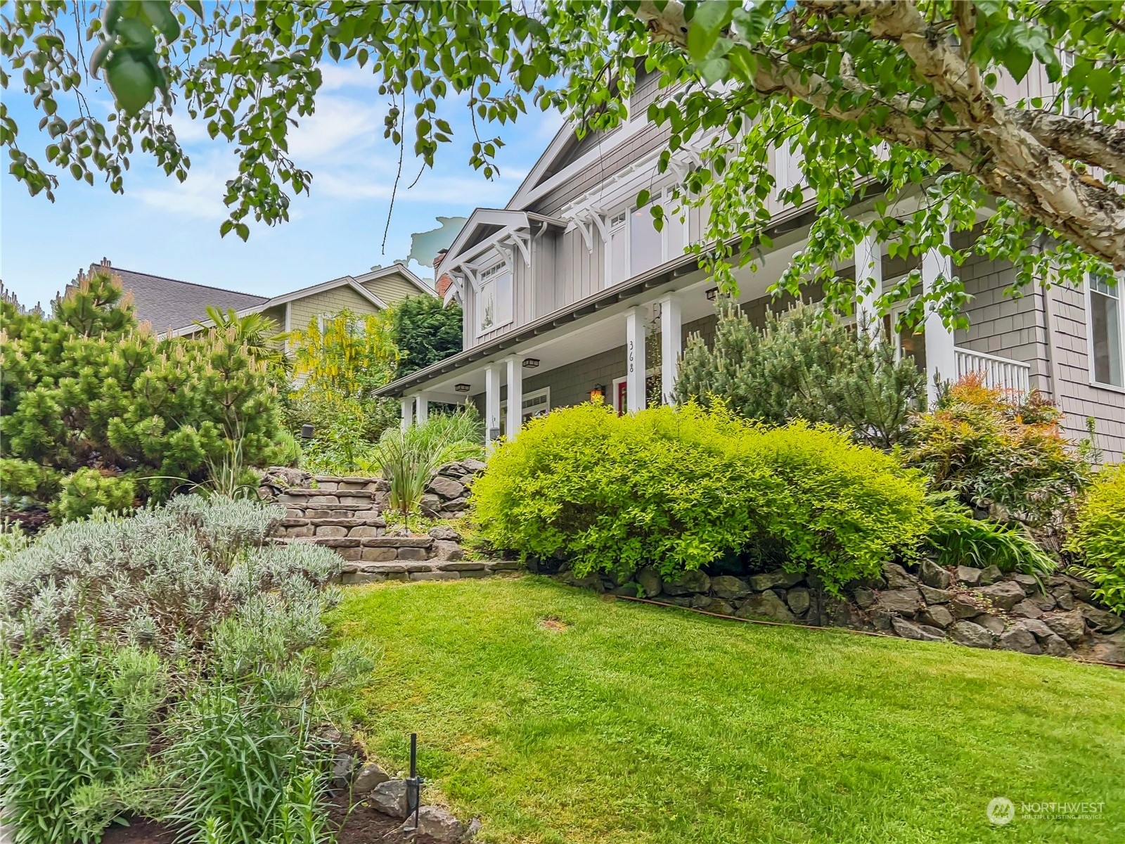 Property Photo: 368 Eakin Drive NE WA 98110