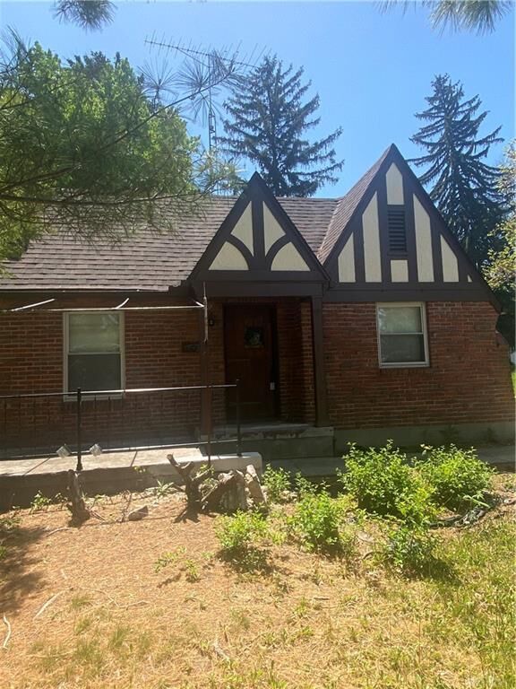 230 Castlewood Avenue  Dayton OH 45405 photo