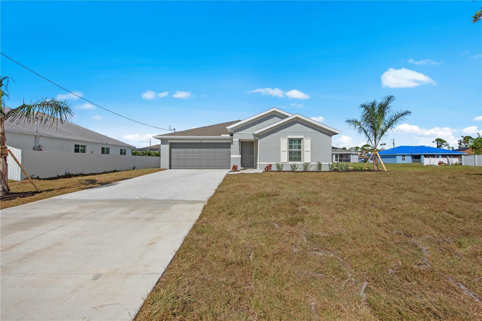 Property Photo:  21043 Delake Avenue  FL 33952 