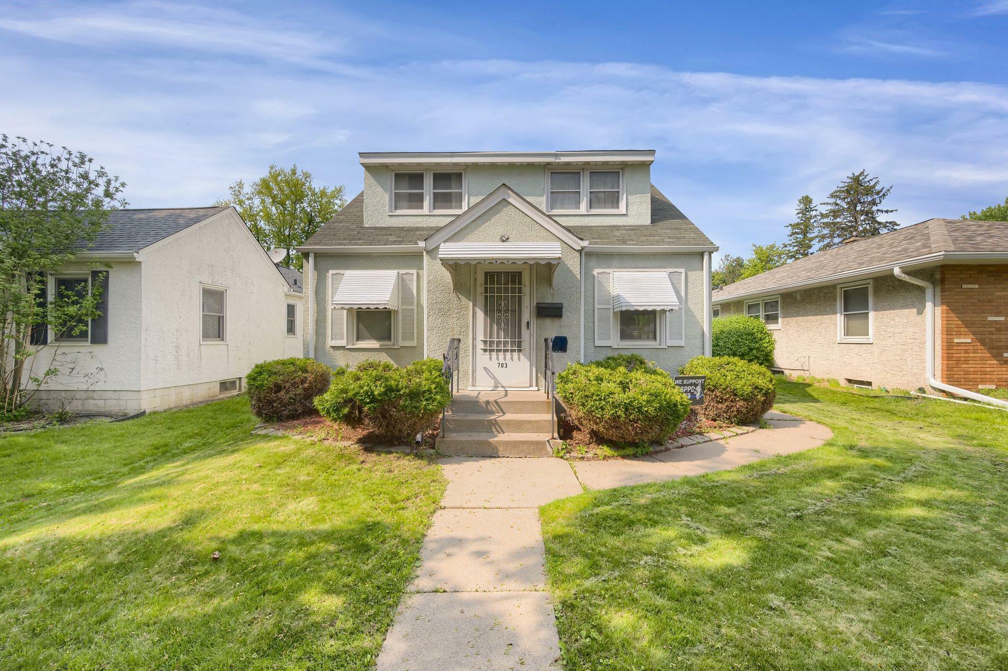 Property Photo:  703 California Avenue W  MN 55117 