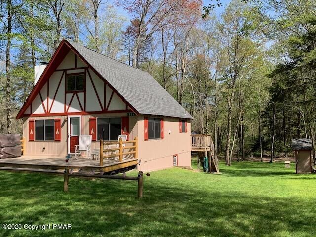 Property Photo: 206 Tepee Drive PA 18347