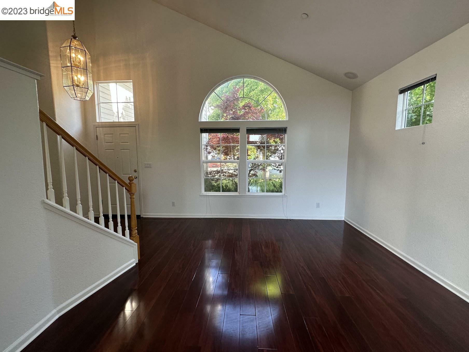 Property Photo:
