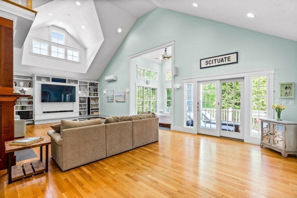 Property Photo: 82 Greenfield Ln MA 02066