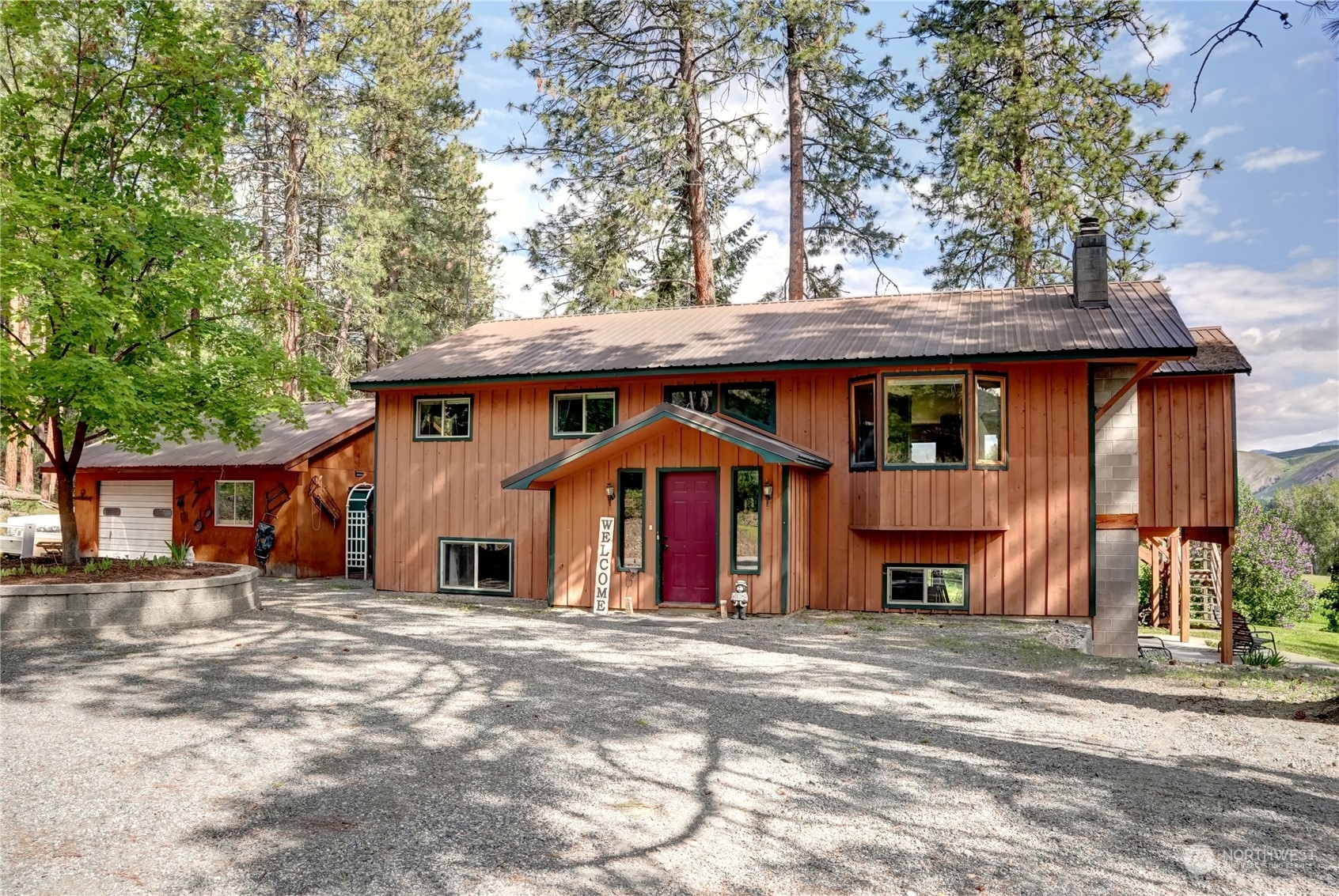 Property Photo:  6 Rising Eagle Road  WA 98856 