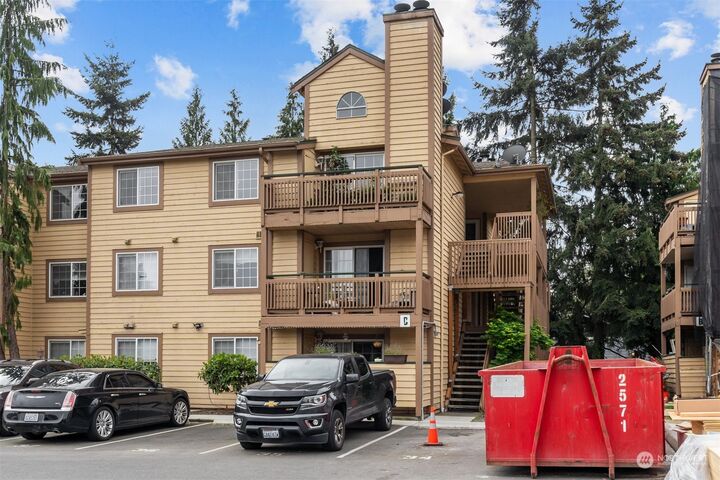 Home for sale in Des Moines 22810 30th Avenue S C301, Des Moines, WA 98198