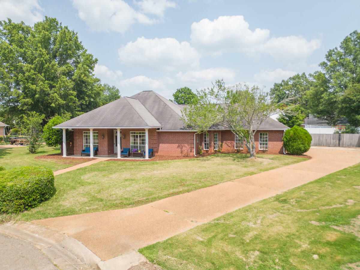 107 Wisteria Dr  Starkville MS 39759 photo