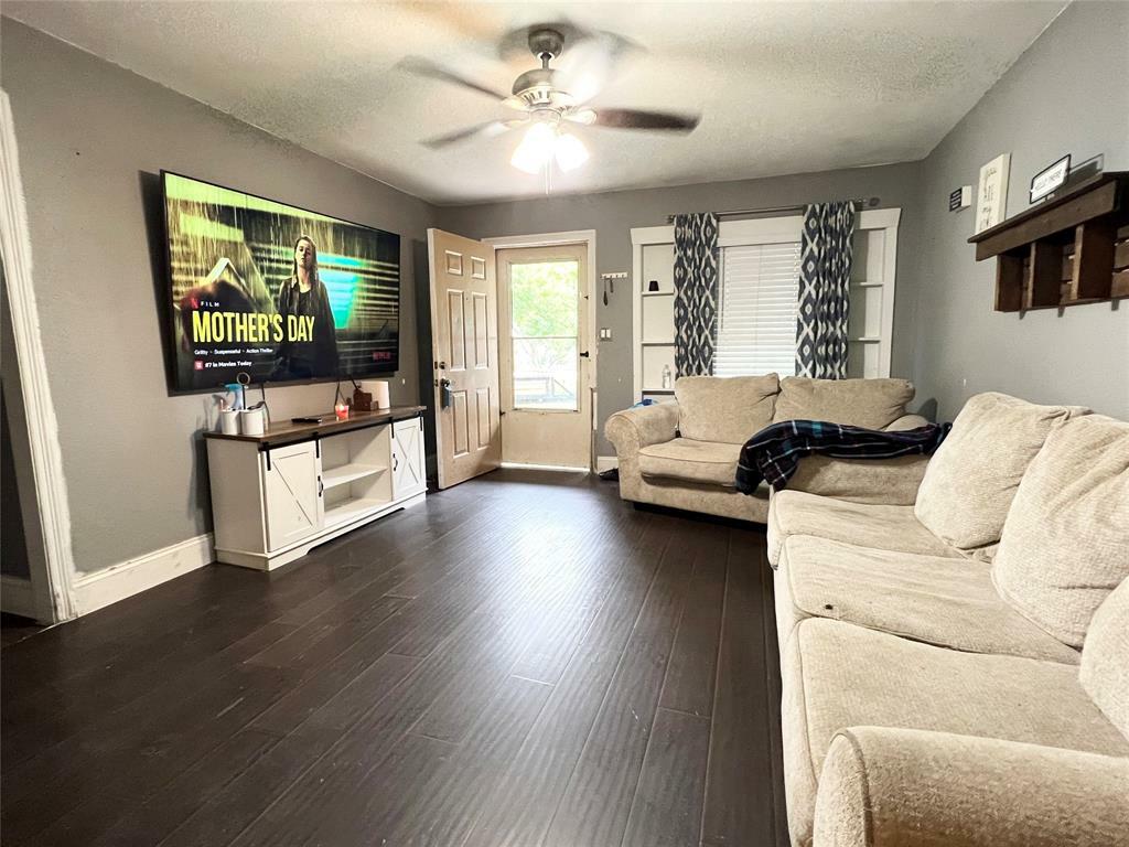 Property Photo: 9525 Saint Rosalie Drive TX 75217
