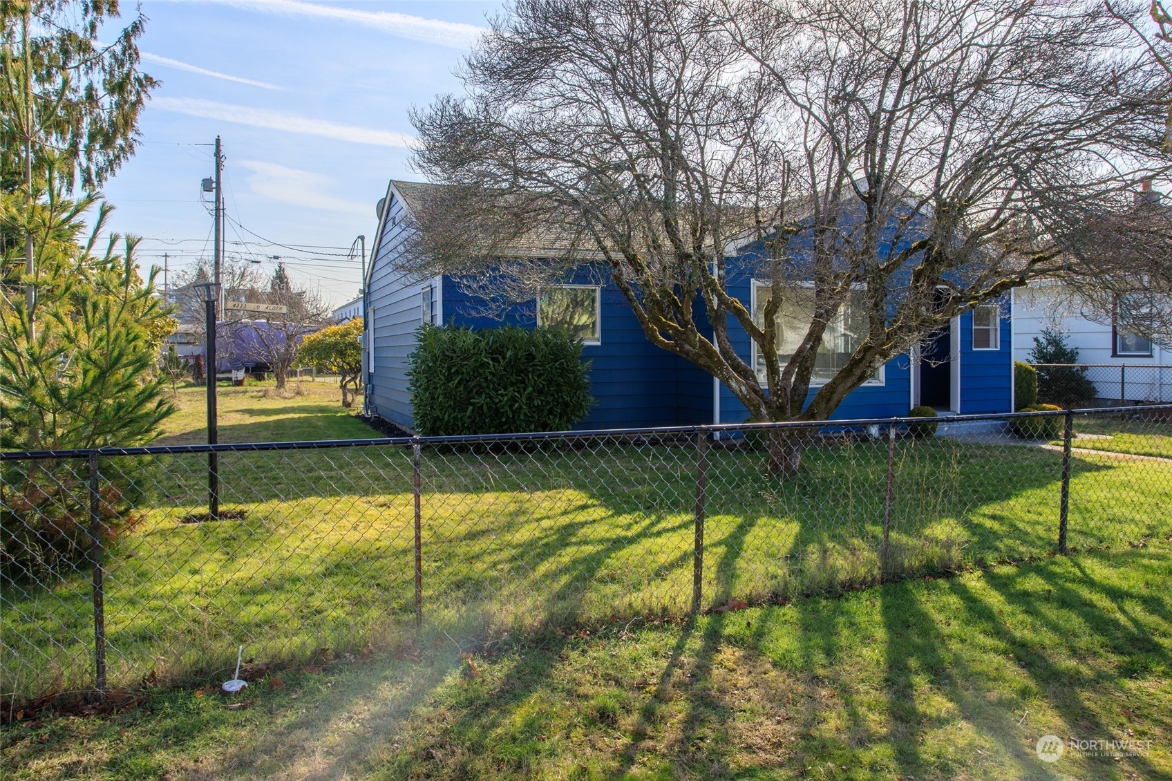 Property Photo:  4333 S Alder Street  WA 98409 