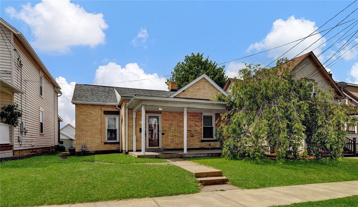 Property Photo: 637 Line Ave PA 16117