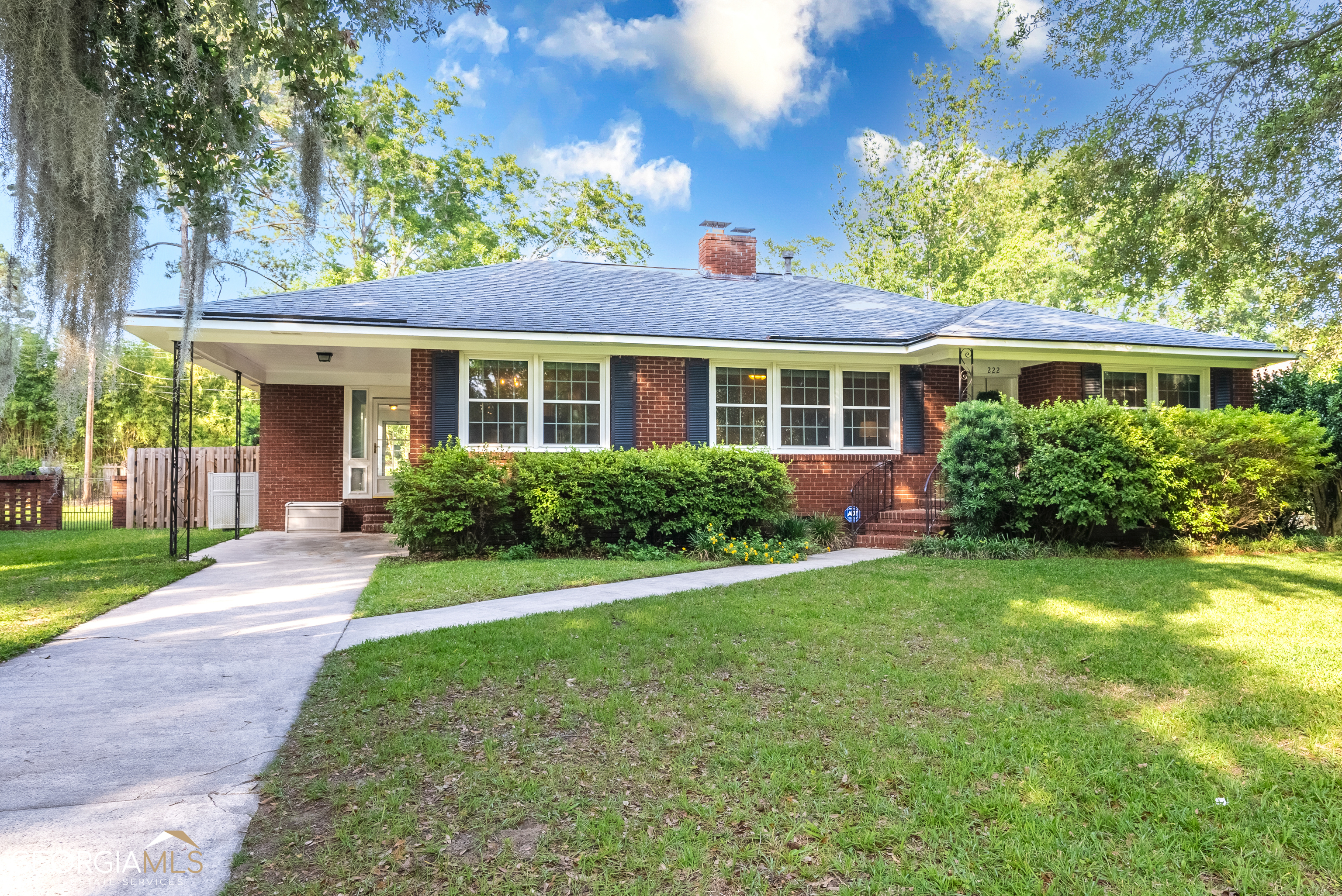 Property Photo:  222 Kensington Drive  GA 31405 