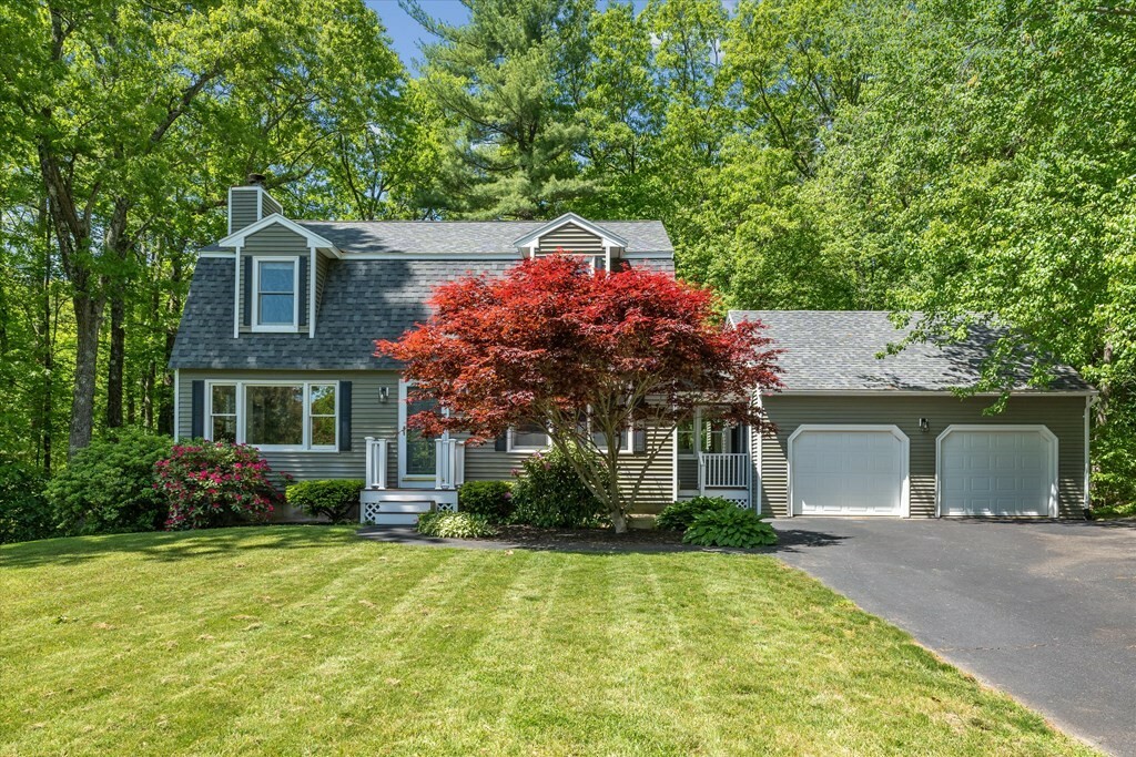 Property Photo: 150 Stonebridge Dr MA 01826