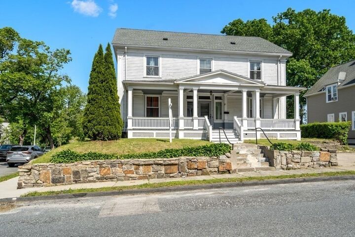 Property Photo: 32 Windsor St MA 01605