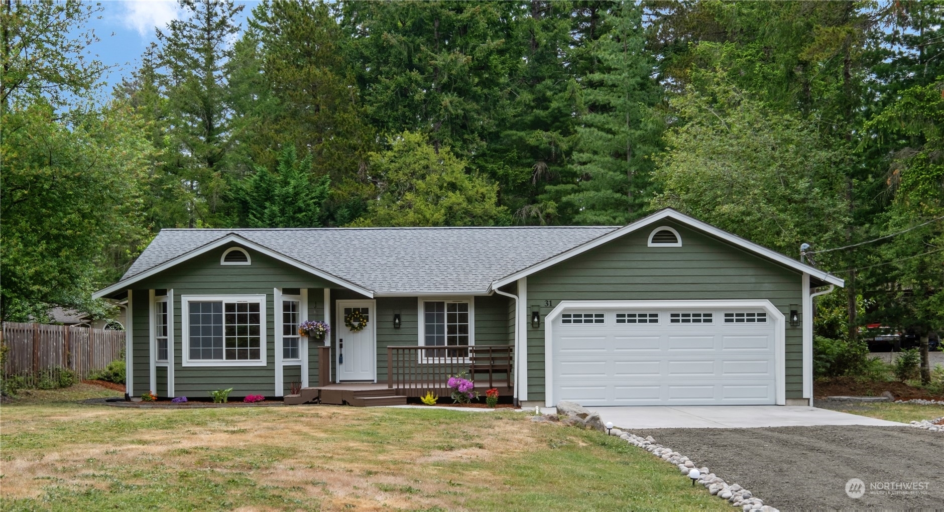 Property Photo: 31 E Lambeth Way WA 98584