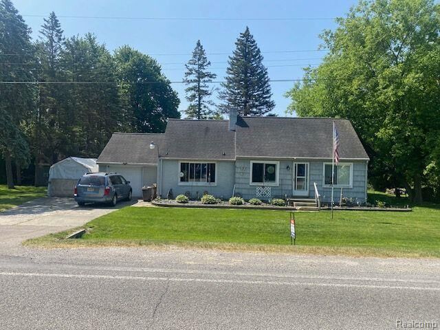 2457 W Stanley Road  Mt. Morris Twp MI 48458 photo