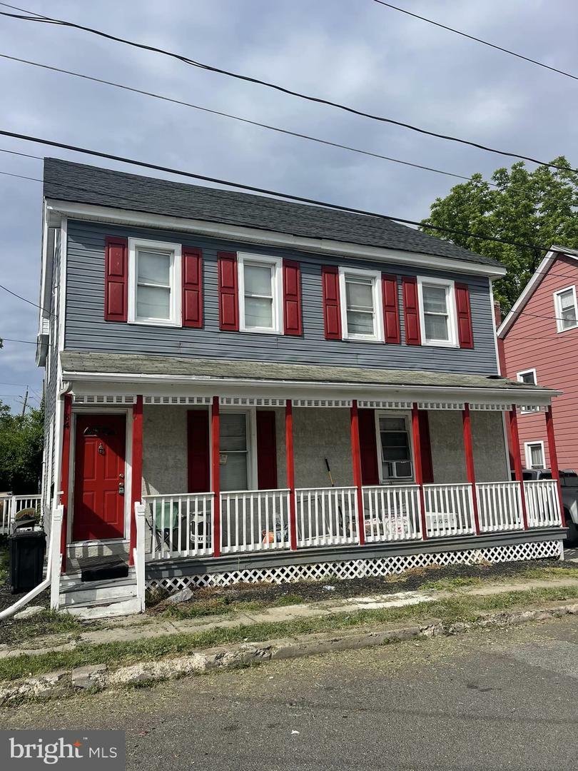 Property Photo:  84 Carpenter Street  NJ 08096 