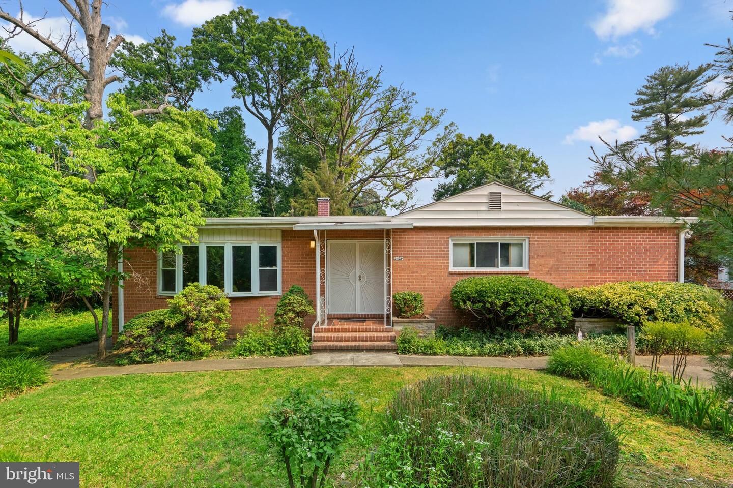 Property Photo:  2324 Smith Avenue  MD 21209 