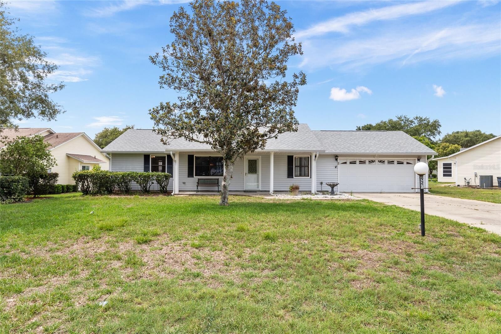 Property Photo:  920 Dundee Circle  FL 34788 