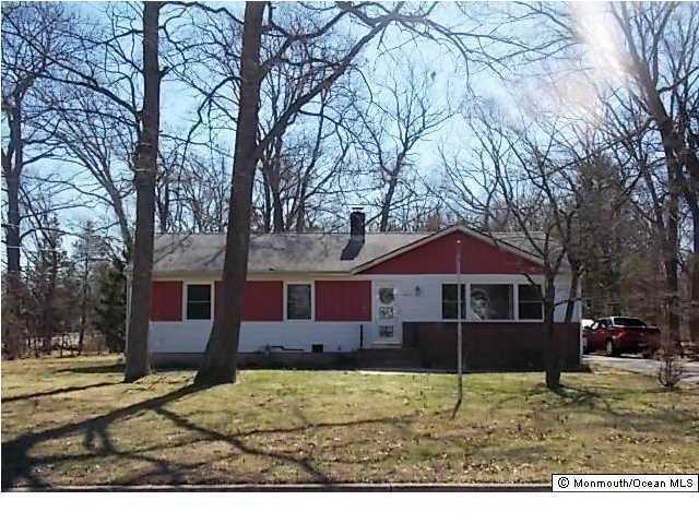 Property Photo: 11 Seminole Drive NJ 08701
