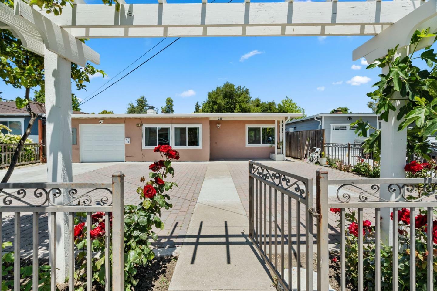 229 Newbridge Street  Menlo Park CA 94025 photo