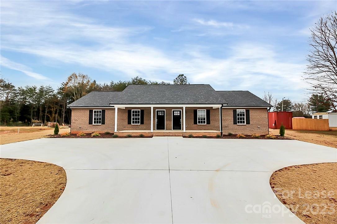 Property Photo:  1501 Startown Road  NC 28092 