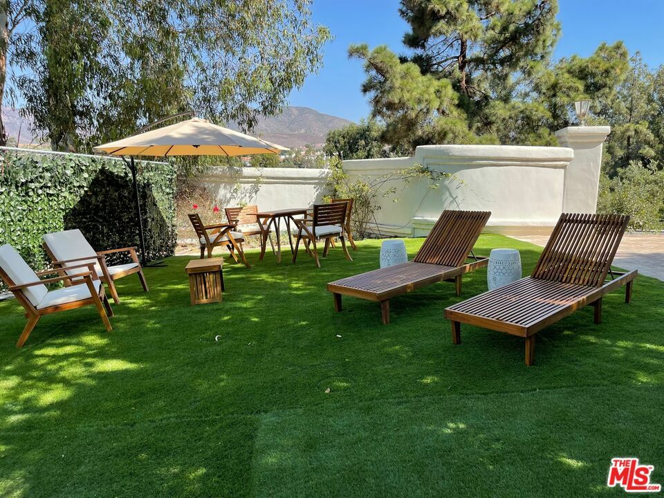 Property Photo: 6611 Portshead Rd CA 90265