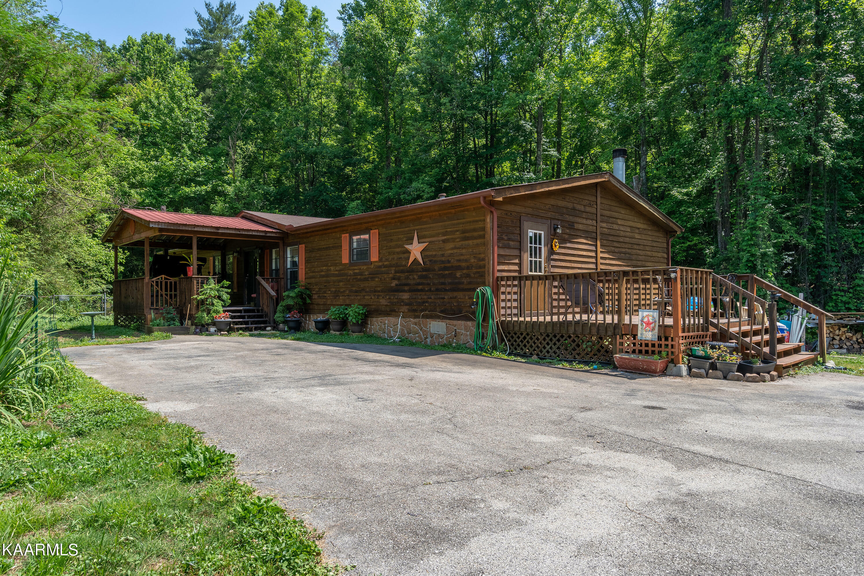 232 Shady Rd  Oliver Springs TN 37840 photo
