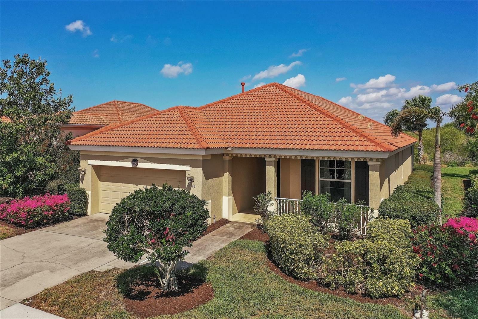 Property Photo:  118 Treviso Court  FL 34275 