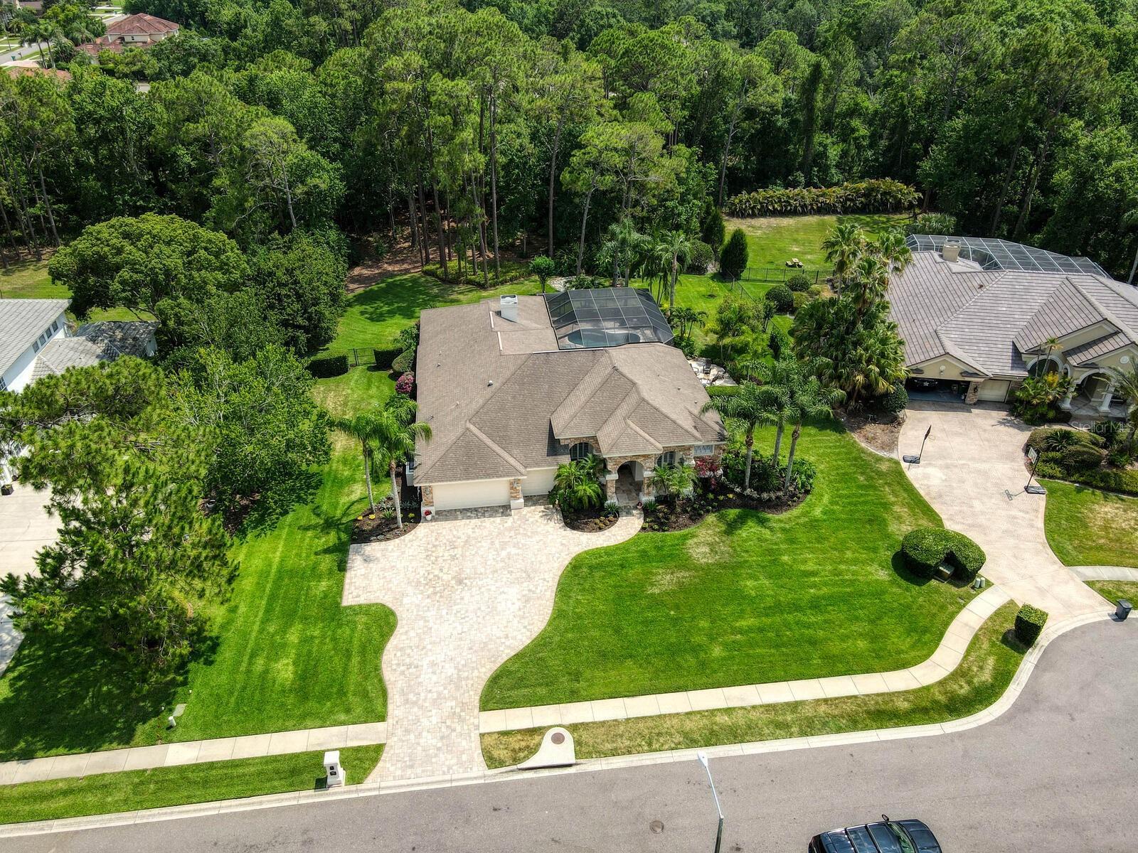 Property Photo: 2762 Meadowview Court FL 34688
