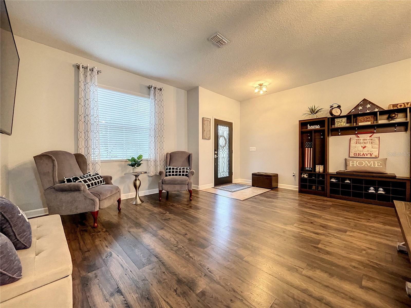 Property Photo: 3768 Round Table Court FL 34638