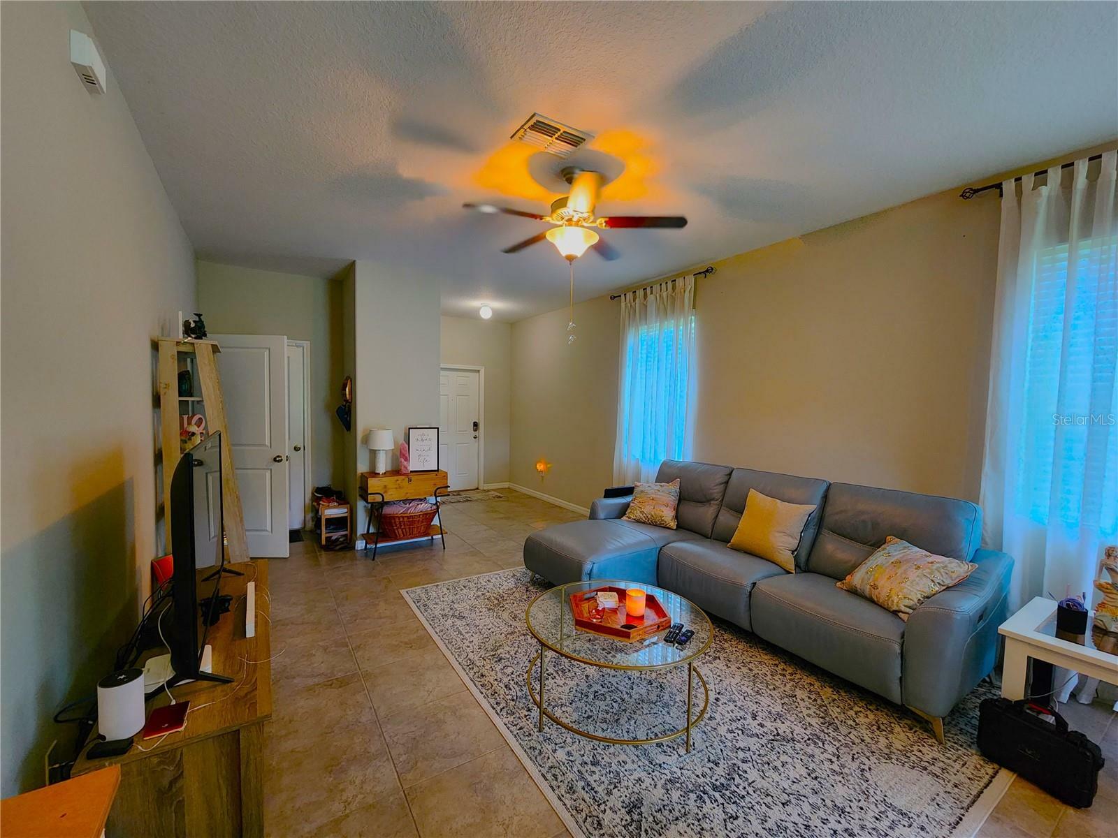 Property Photo:  12906 Utopia Gardens Way  FL 33579 