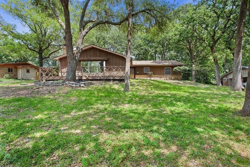Property Photo:  529 Woodside Drive  TX 75771 