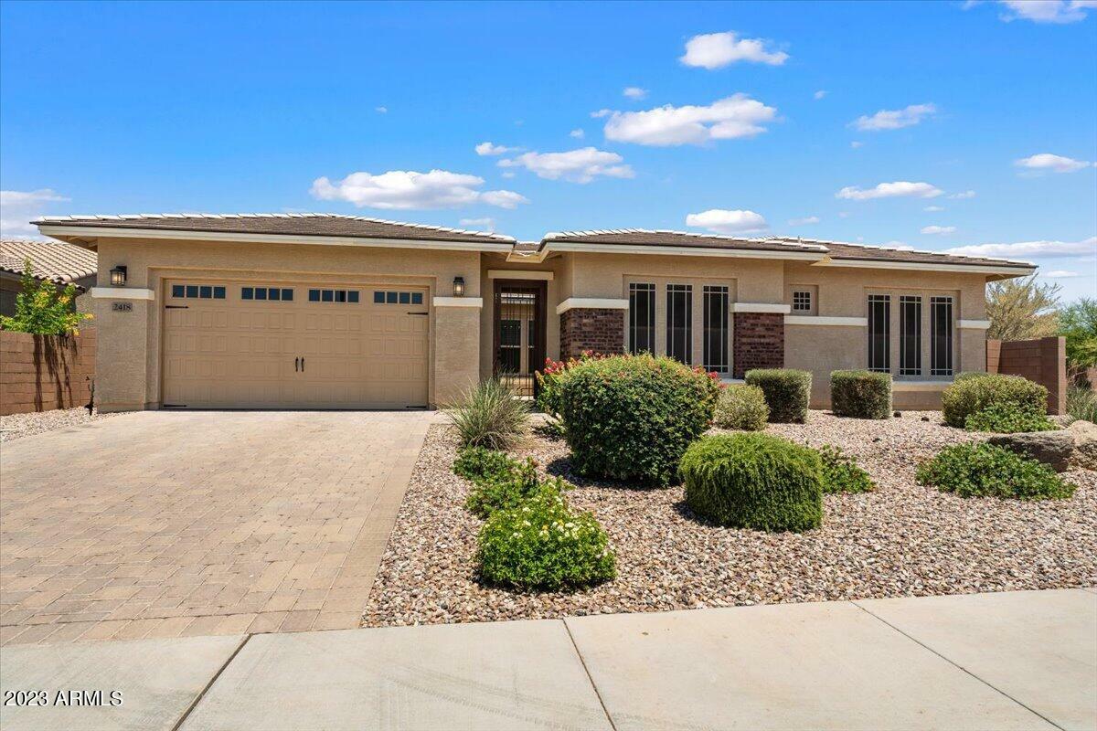 Property Photo:  2418 E Everglade Lane  AZ 85298 