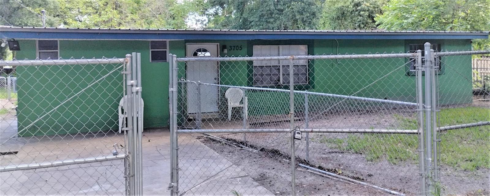 Property Photo: 3705 Avenue Q NW FL 33881