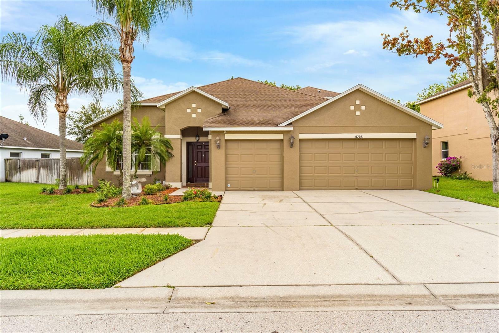 Property Photo:  9705 Asbel Estates Street  FL 34638 