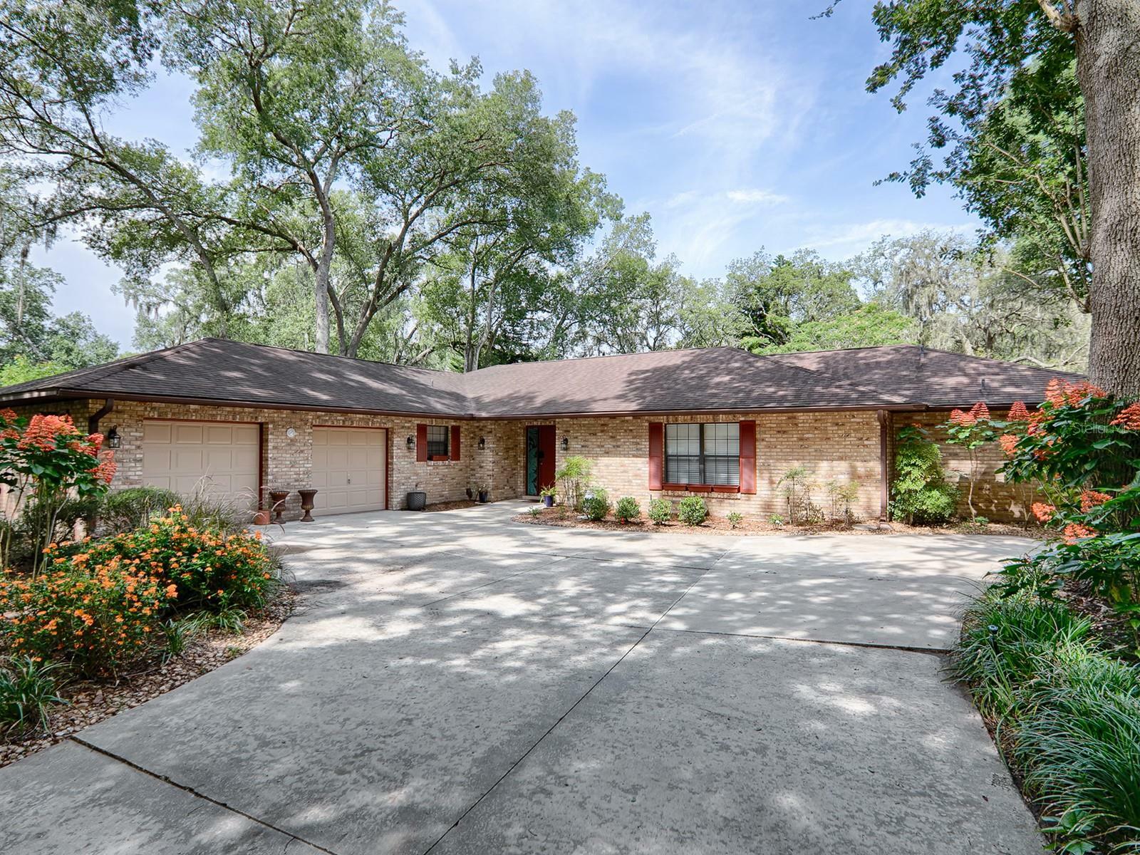 Property Photo:  4109 Lake Forest Street  FL 32757 