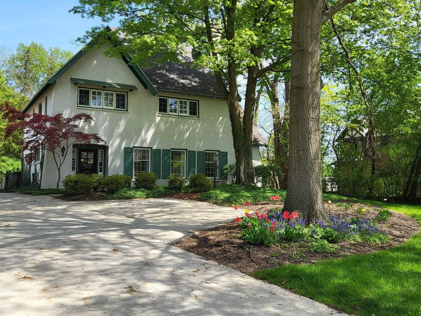 Property Photo:  720 Plymouth Avenue SE  MI 49506 