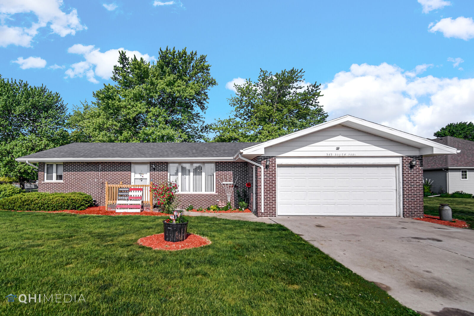 Property Photo: 343 S Park Road IL 60941