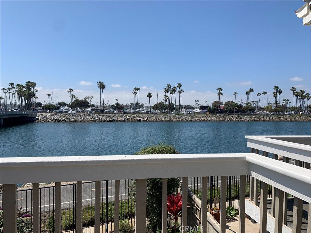 Property Photo:  309 Regatta Way  CA 90740