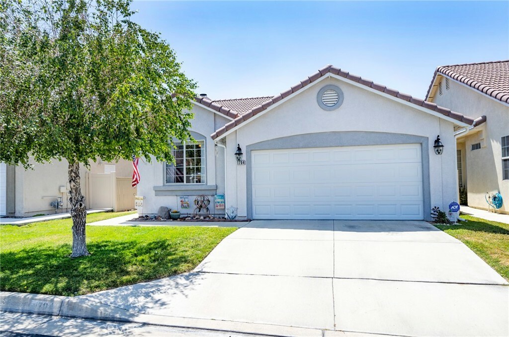 Property Photo:  1704 Ametista Drive  CA 92583 