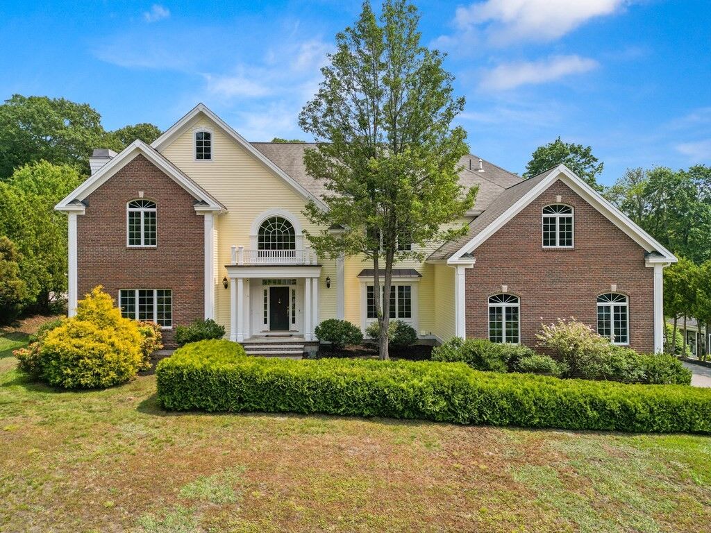 Property Photo:  48 Porter Road  MA 01810 