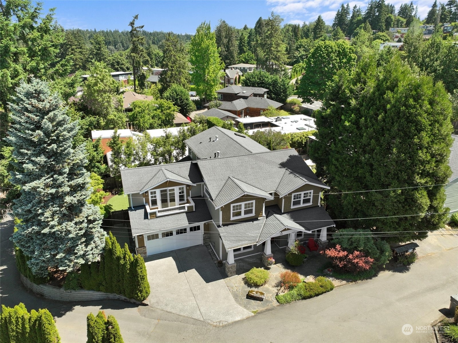 Property Photo: 712 19th Lane W WA 98033